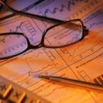 Рынок ожидает завтрашнего выступления главы Федрезерва Дж. Йеллен  